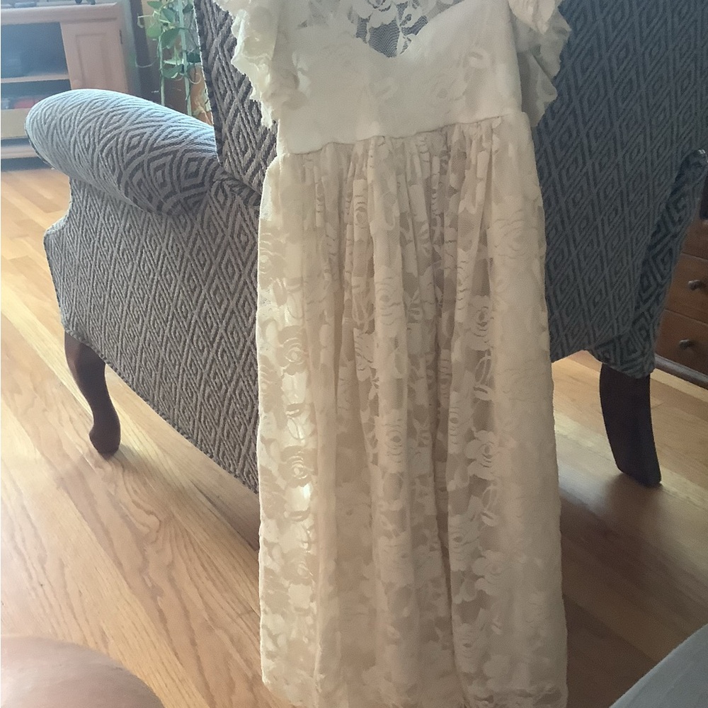 💚Just couture ecru lace dress size 2 ( 90 in Euro sizing)